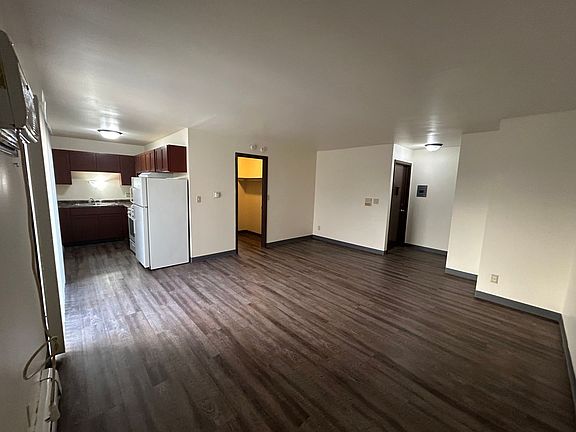 2nd image of 1929 Colony Ct #85