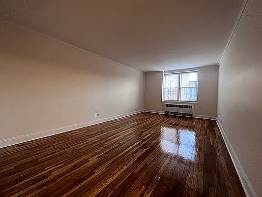 1st image of 87-01 Midland Pkwy #6R