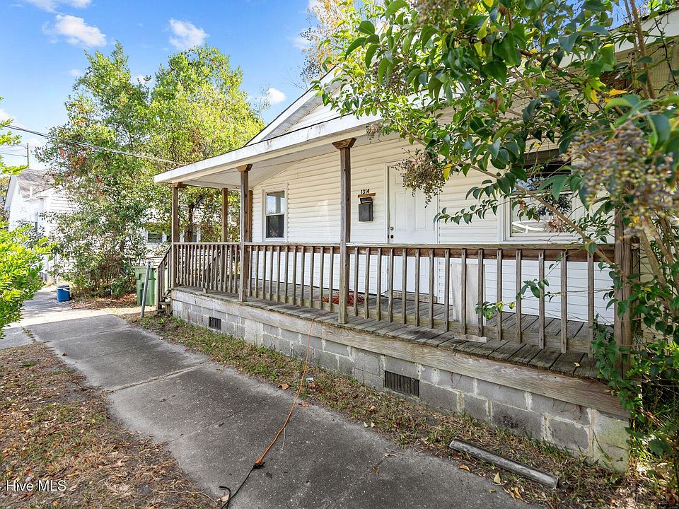 2nd image of 1314 Glenn Street