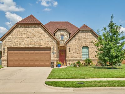 451 Chisholm Trl, Justin, TX, 76247
