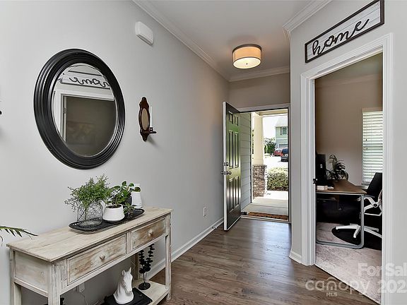 2nd image of 15035 Ockeechobee Ct