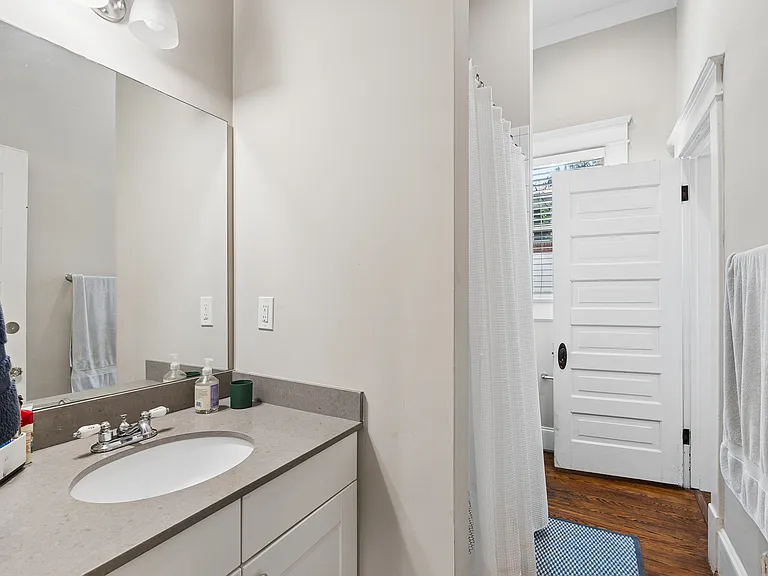 1029 Greenwood Ave NE #1 — Photo 10