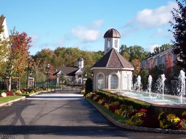 18 Carrington Pl #1, Clifton City, NJ 07013