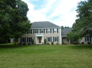 34 Wadsworth Rd, Sudbury, MA 01776