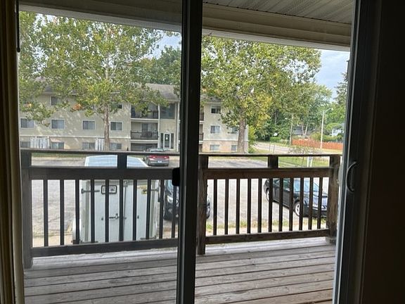 4th image of 1310 Outer Park Dr #5