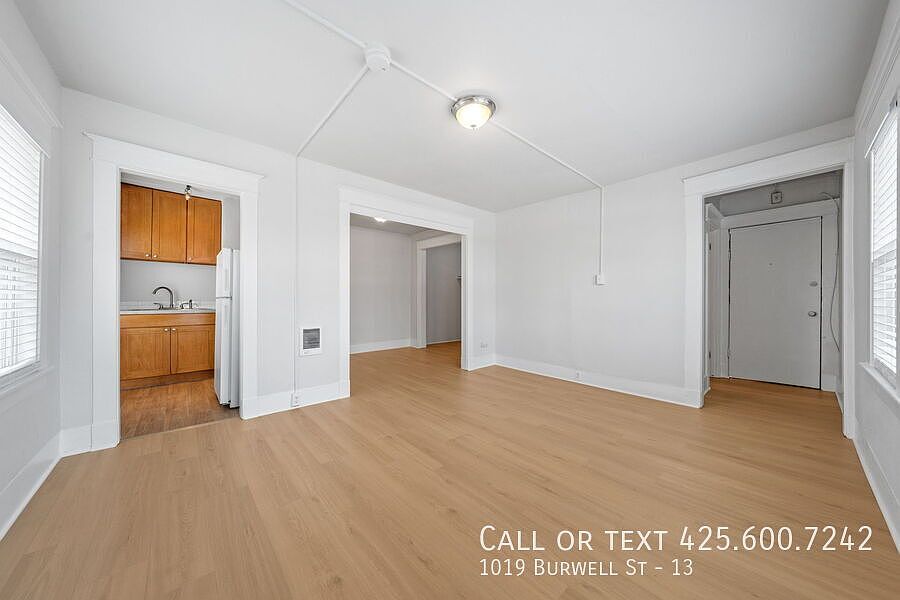 1st image of 1019 Burwell St APT 13