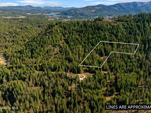 2 Cedar St, Priest River, ID 83856