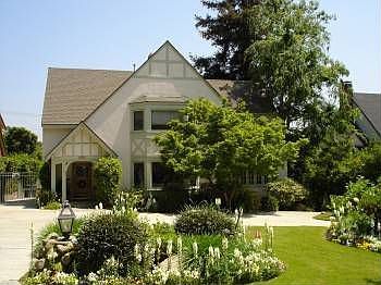 1st image of 1552 Hillcrest Ave