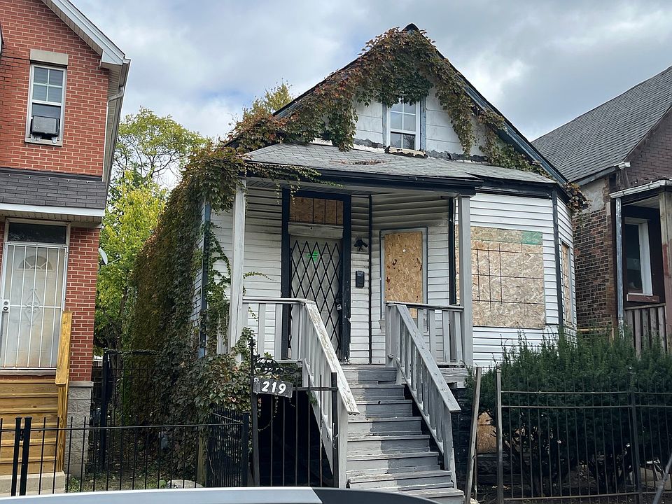 1st image of 219 N Karlov Ave