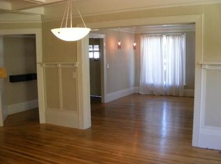 1051 53rd St, Oakland, CA 94608