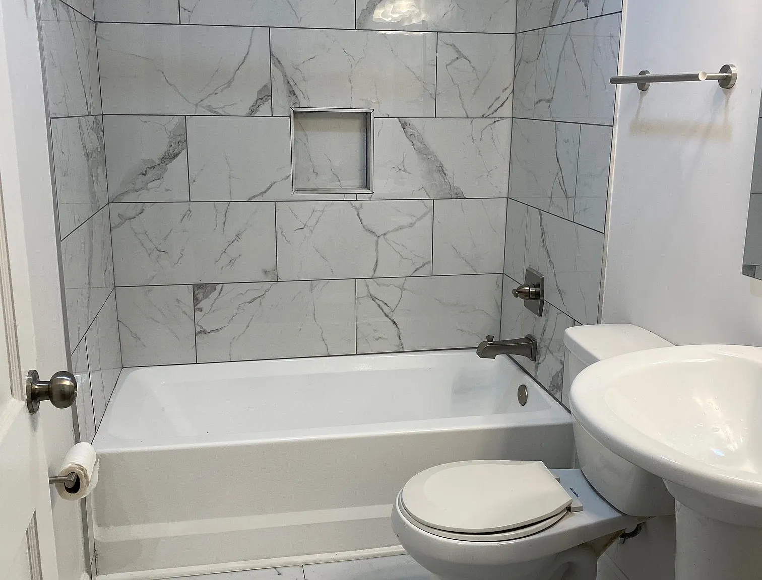 3 bed, 1122 sqft, $1,695 — Photo 4