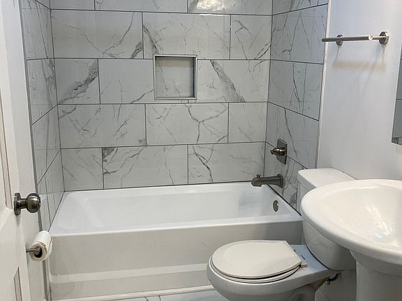 4th image of 4703 Caldwell Ave