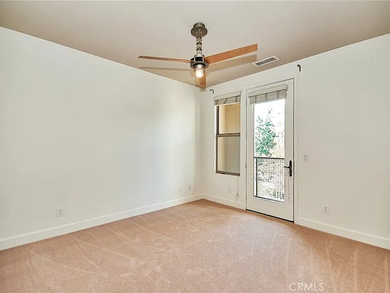 15 Vantis Dr — Photo 17