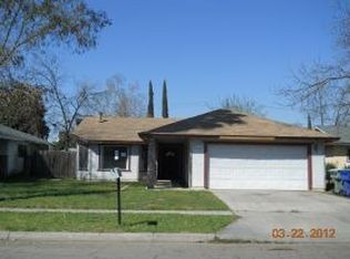 1242 W Valencia Ave, Fresno, CA 93706