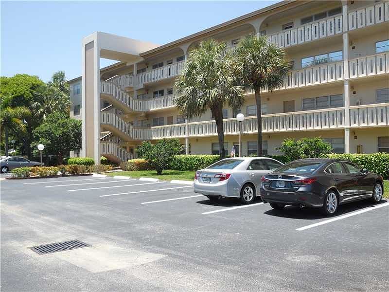 1st image of 1901 Bermuda Cir APT C2