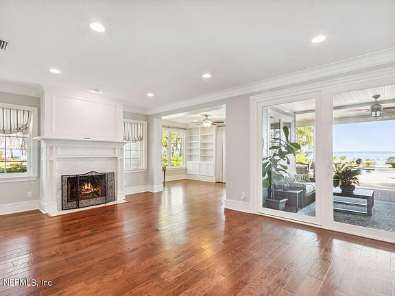3rd image of 3957 SUSAN Drive