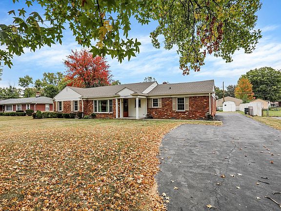 2nd image of 5673 Wallingwood Dr
