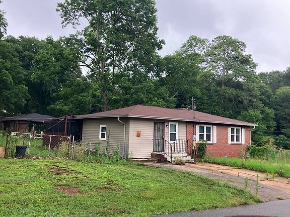 3rd image of 5624 Margaret Ave