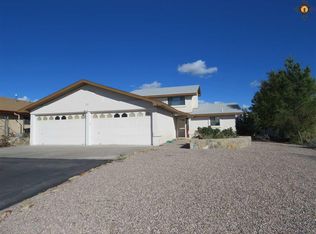 207 Lakeshore Dr, Elephant Butte, NM 87935