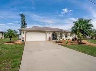 177 Bunker Rd, Rotonda West, FL 33947