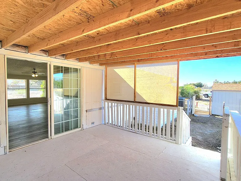6720 Conestoga Pkwy — Photo 36