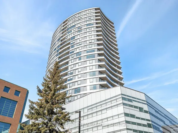 485 Richmond Rd #103, Ottawa, ON K2A 3W9