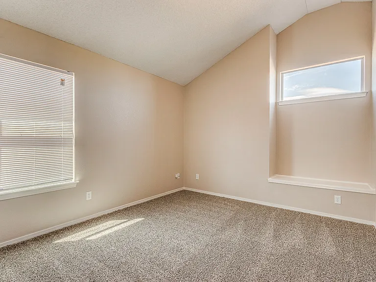 14240 Gil Reyes Dr — Photo 16