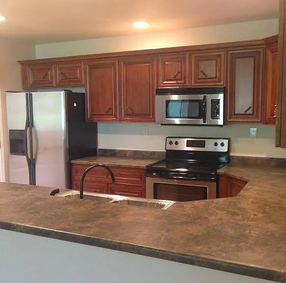 1000 Lakewood Dr #7 — Photo 4