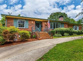 192 Dogwood Dr, Brevard, NC 28712