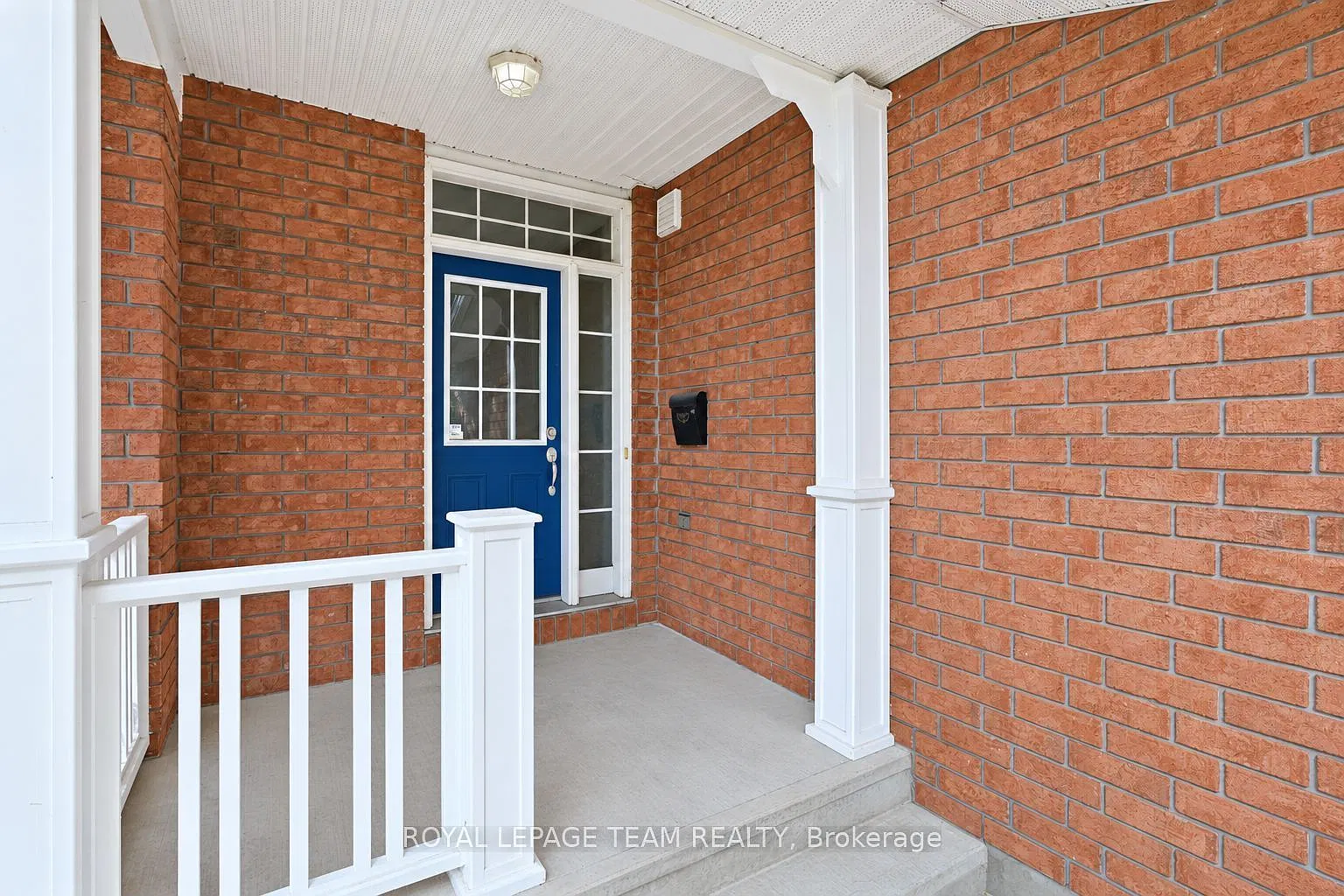 3 bed, $2,700 — Photo 2