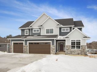1041 Highland Park Ave, Coralville, IA 52241