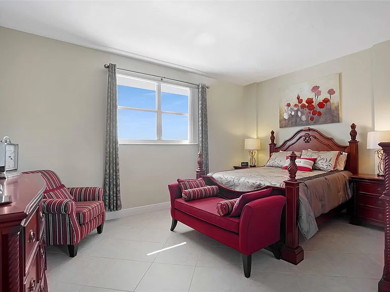 4250 Galt Ocean Dr #PHB — Photo 26