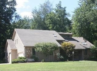 1625 S Meadow Dr, Warsaw, IN 46580