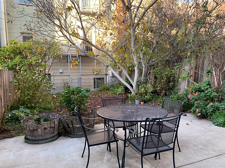 1670 Clay St #1 — Photo 3