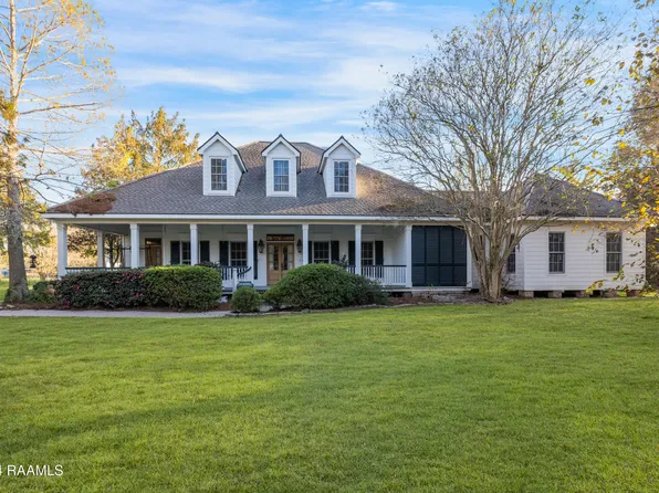 4507 Estis Rd, New Iberia, LA 70560