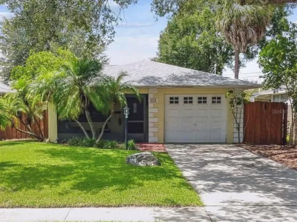 451 36th Ave N, Saint Petersburg, FL 33704