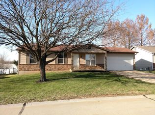 3056 Valley Vista Dr N, Saint Peters, MO 63376