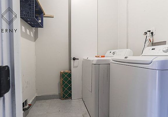 5th image of 216 Walworth St APT 3