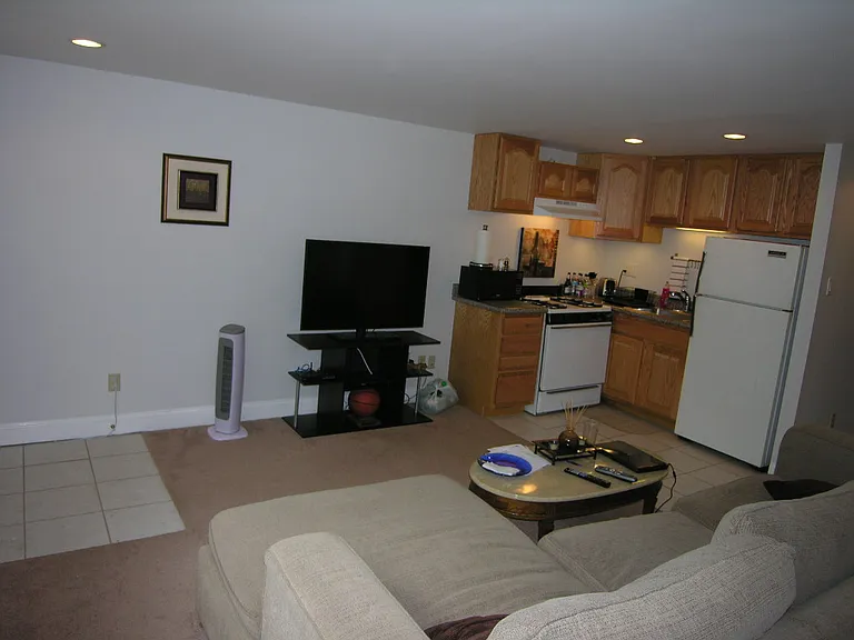 280 Greenough St #A — Photo 9