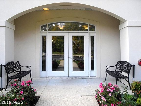 Lovely Entrance to Building 805