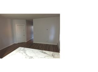 8 Putnam Hts, Hartford, CT 06106