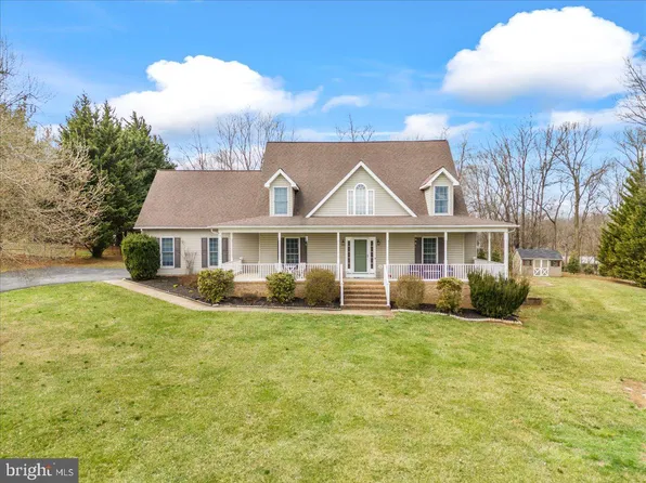 107 Hickorywood Ct, Harpers Ferry, WV 25425