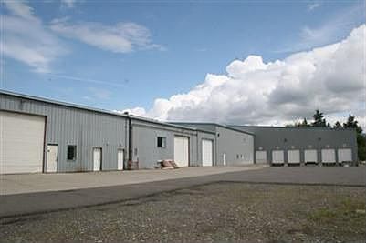 2nd image of 3710 Irongate Rd
