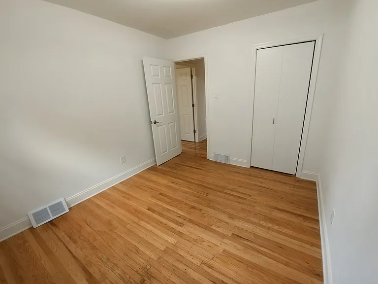 781 Livezey Ln — Photo 11