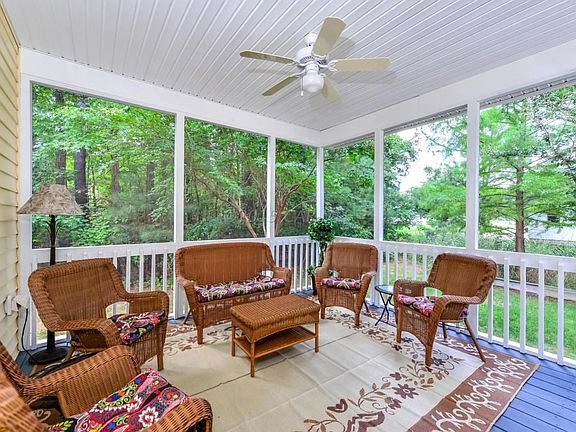 Lovely Screened Porch