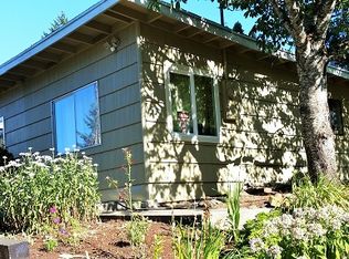 251 S 67th St, Springfield, OR 97478