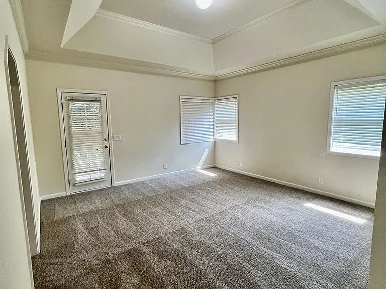 120 Heaton Ct — Photo 19