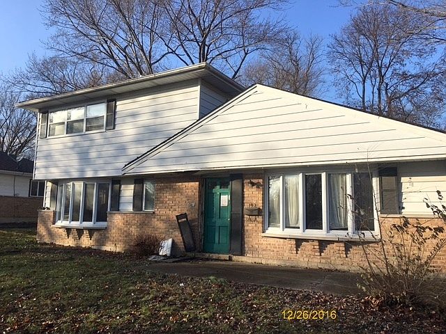 1st image of 192 Shabbona Dr