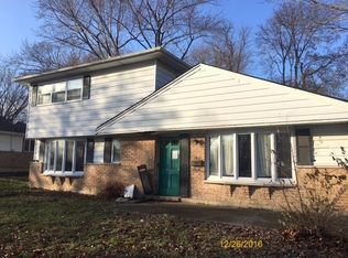 192 Shabbona Dr, Park Forest, IL