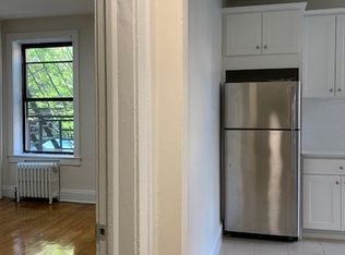 289 Barrow St #1R, Jersey City, NJ 07302